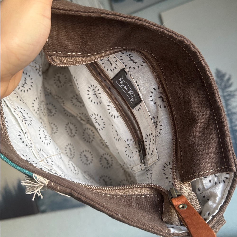 MYRA BAG Star Pacer Shoulder Bag - Picture 3 of 8